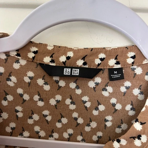 Uniqlo Brown Floral Women's Blouse - Picture 5 of 7